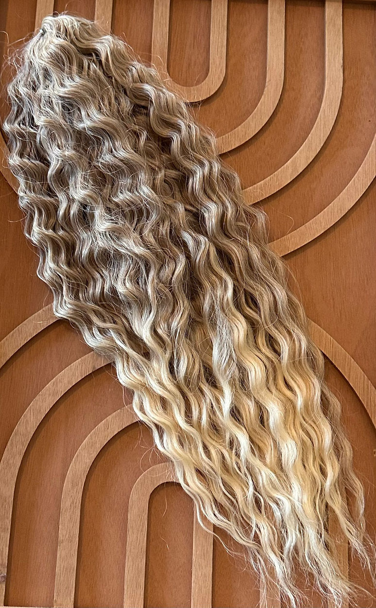 Sandy Blonde Ombre Ariel Curl - Pack of 5